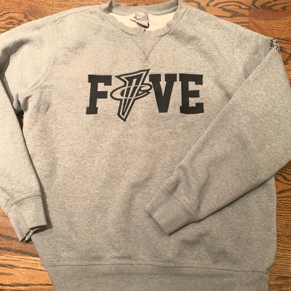 Nike Sweatshirts Size XL - Picture 2 of 8